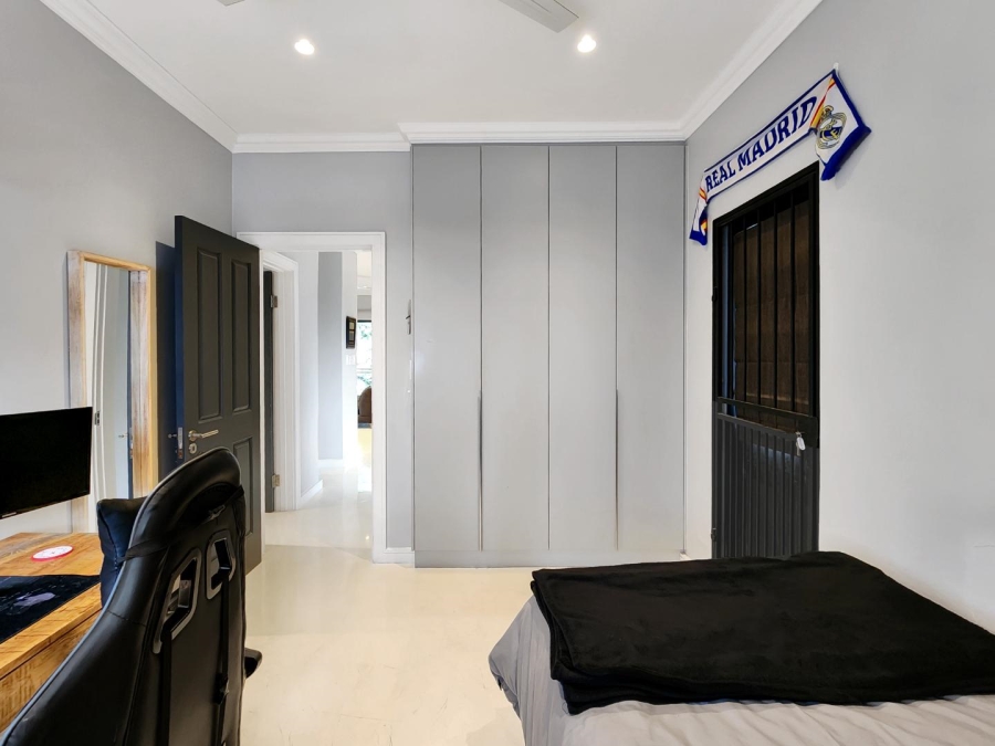 2 Bedroom Property for Sale in Cape Town City Centre Western Cape